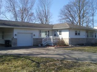 1007 E Gordon Ave, Effingham, IL 62401