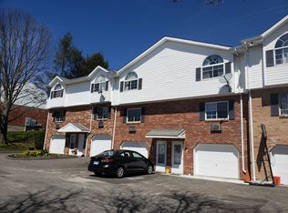 24 Blueridge Dr APT L4, Waterbury, CT 06704
