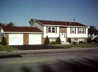 210 Latham Dr, Bourbonnais, IL 60914