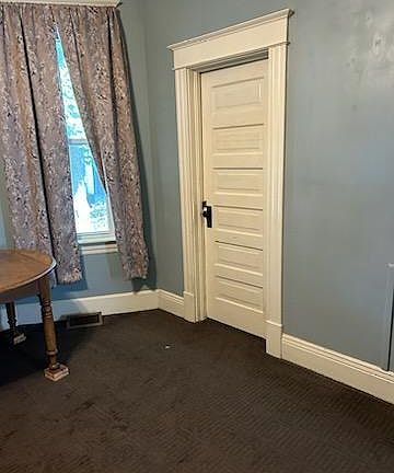 5th image of 424 Aldrup St #B