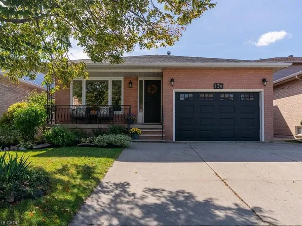 134 Sirente Dr, Hamilton, ON L9A 5H1