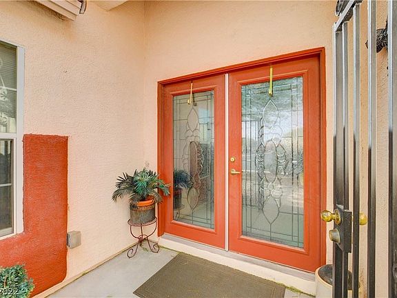 2nd image of 2604 Blue Ave