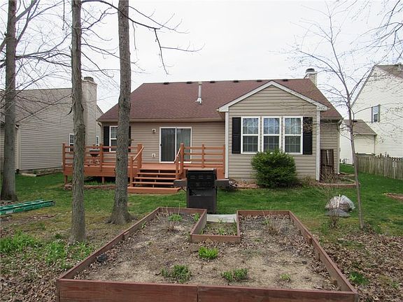 2nd image of 5733 Arlington Dr