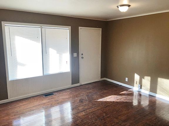 5th image of 8510 E 92nd Pl