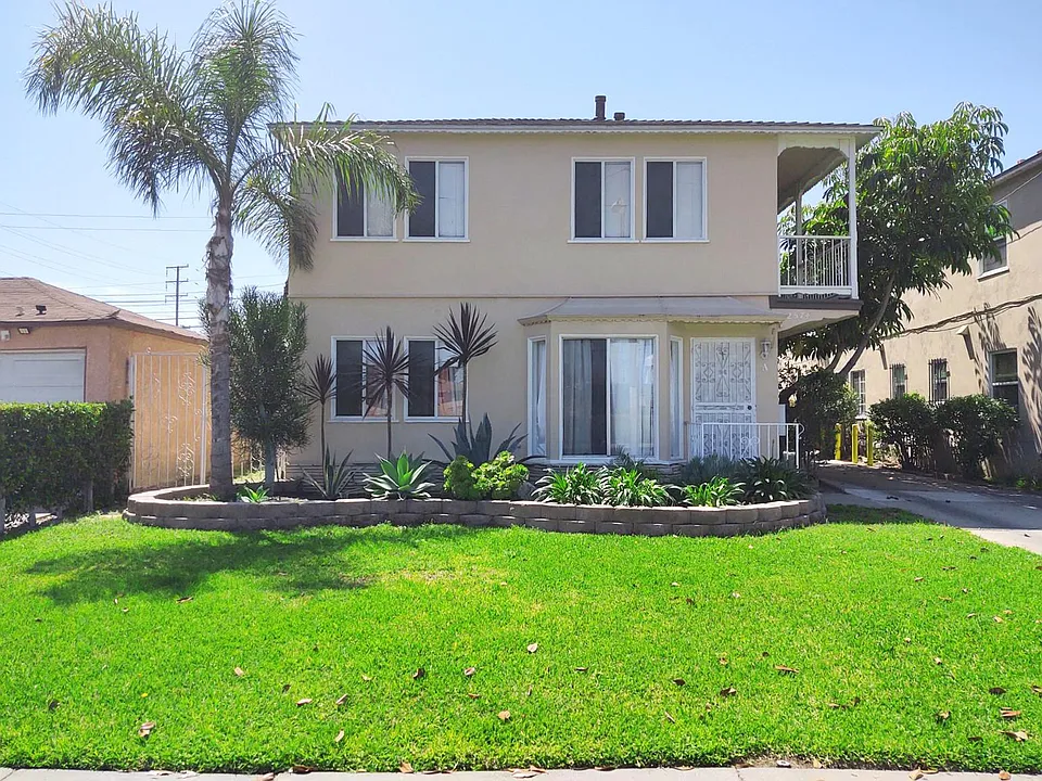 2574 Southern Ave #D