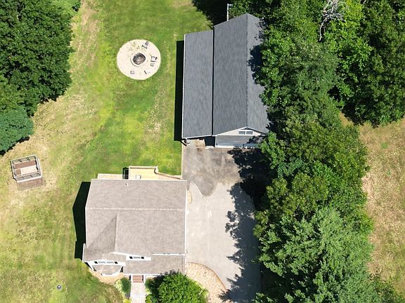 5th image of 44A Bear Hill Road