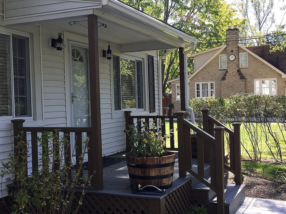 2nd image of 387 Carlton Dr