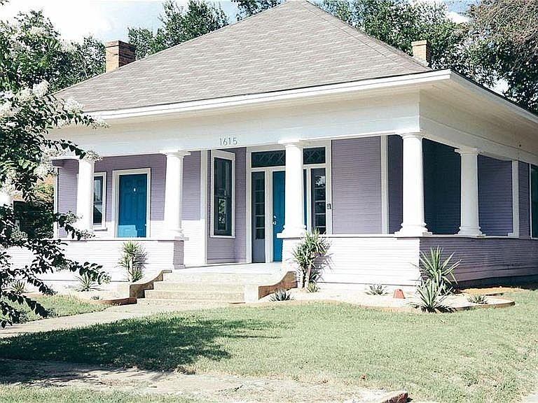 1st image of 1615 College Ave #3
