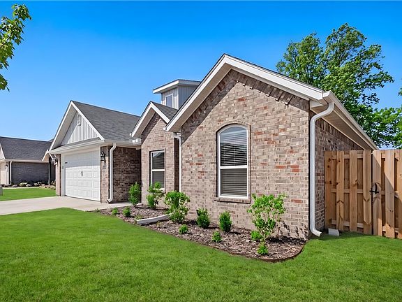 4th image of 1340 Overcup Oak Ln