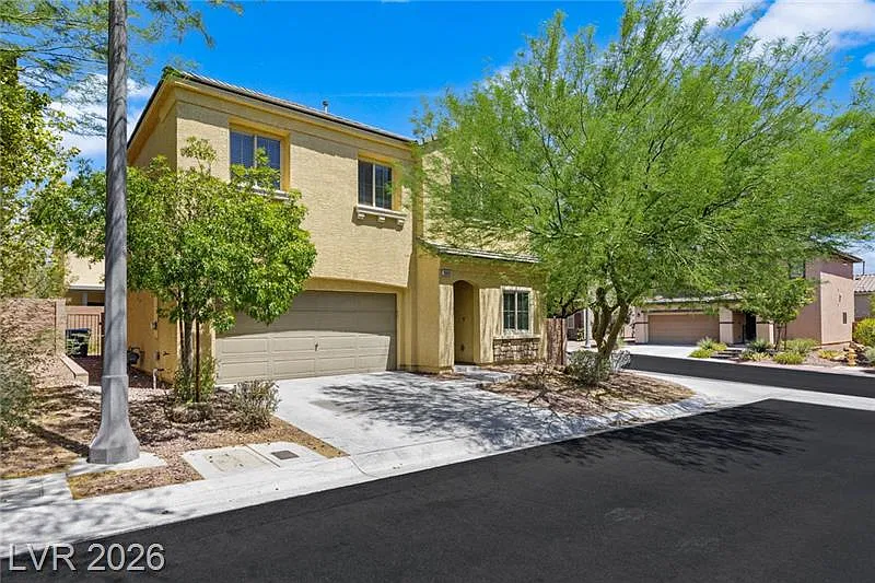 10600 Capitol Peak Avenue — Photo 2
