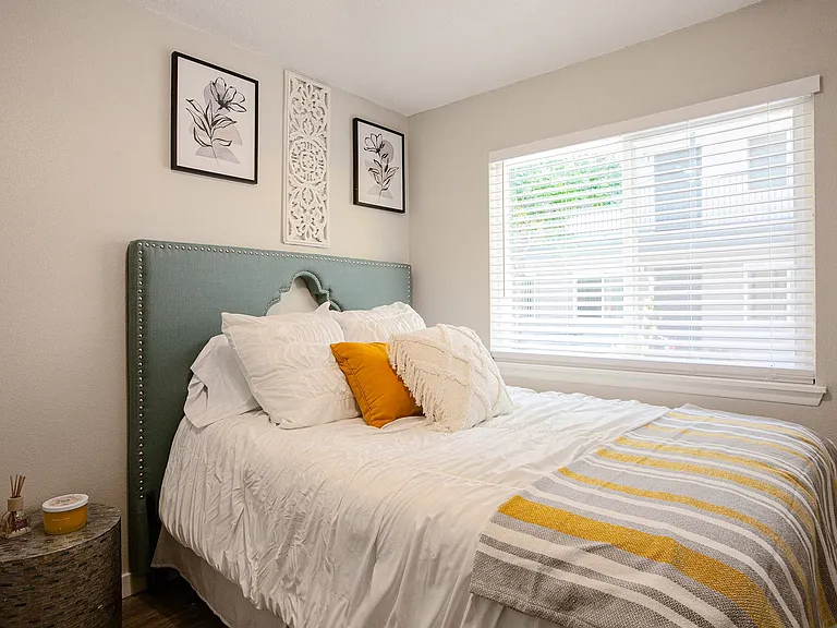 Encanto Lofts Apartments — Photo 5