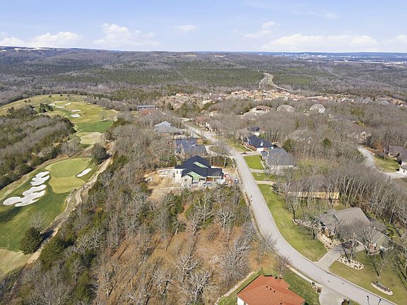 4th image of 153 Windy Ridge Drive