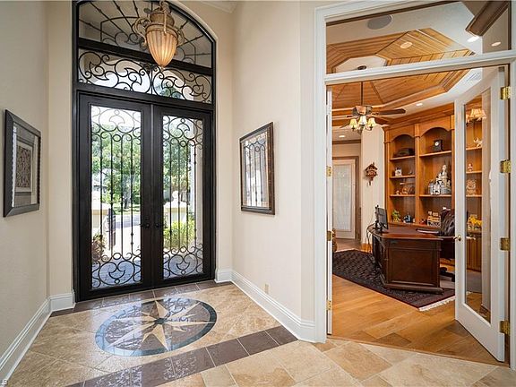 3rd image of 6930 Lakewood Isle DR