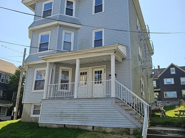 193-195 Osborn St, Fall River, MA 02724