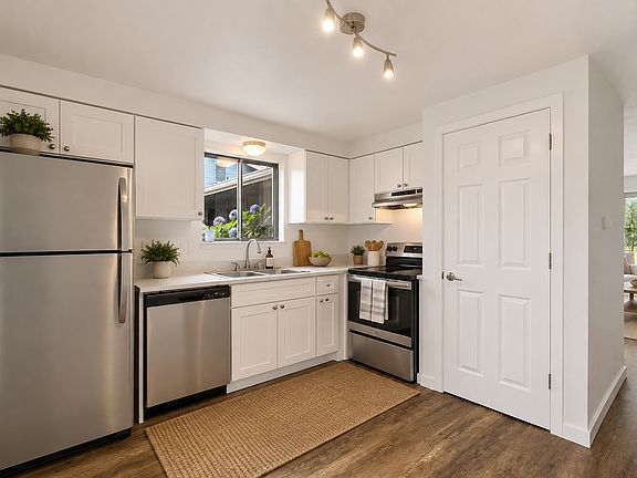 5th image of 15881 64th St E #17