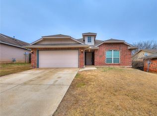 204 Stonewood Dr, Noble, OK 73068