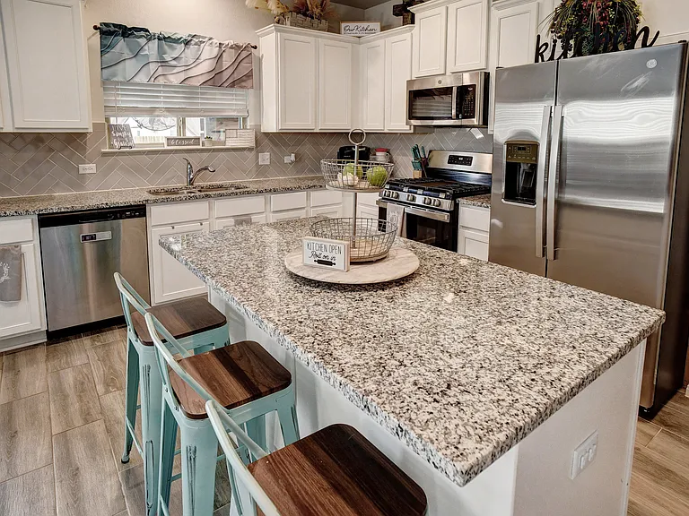 205 Driftwood Ln — Photo 11