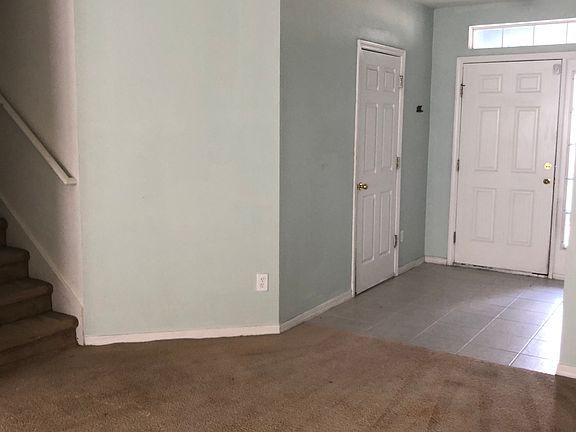 3rd image of 9783 Carlsdale Dr