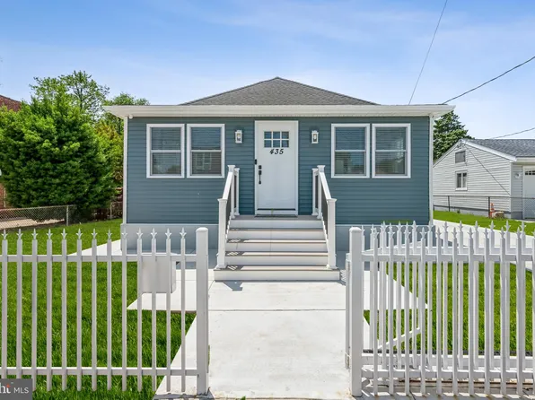 435 N 41st St, Pennsauken, NJ 08110