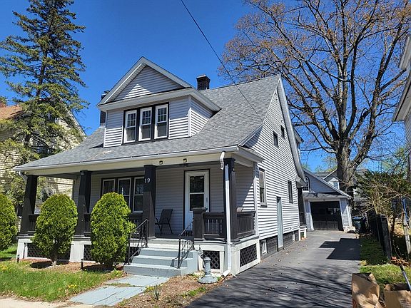 2nd image of 19 Greenbrier St