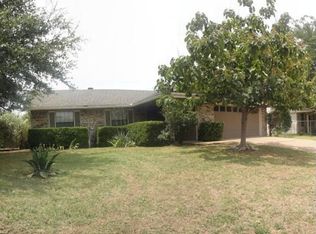 410 Heather Dr, Granbury, TX 76048