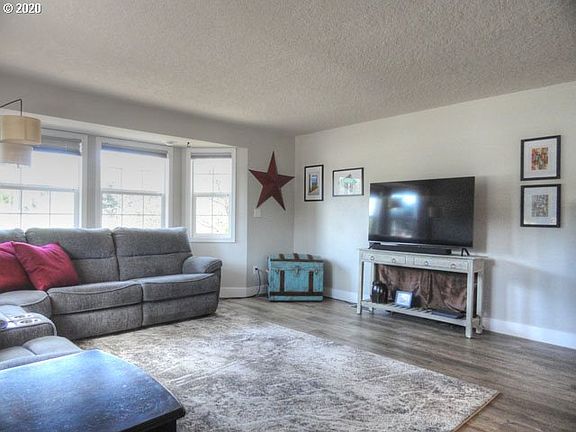 5th image of 4605 SE Ozark St