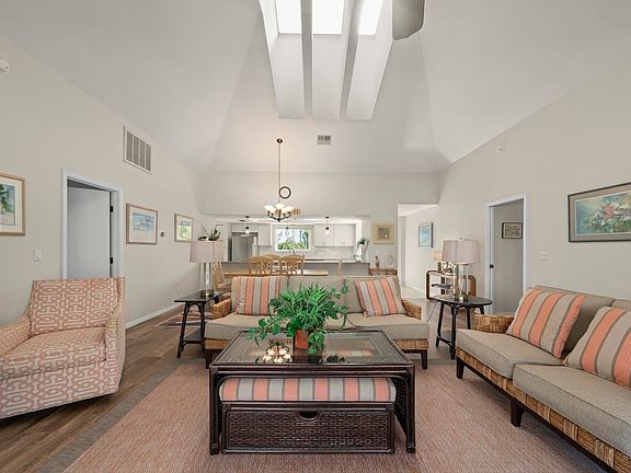 3rd image of 2126 Egret Cir