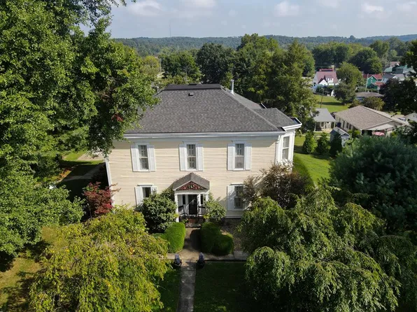 549 W 2nd St, Wellston, OH 45692