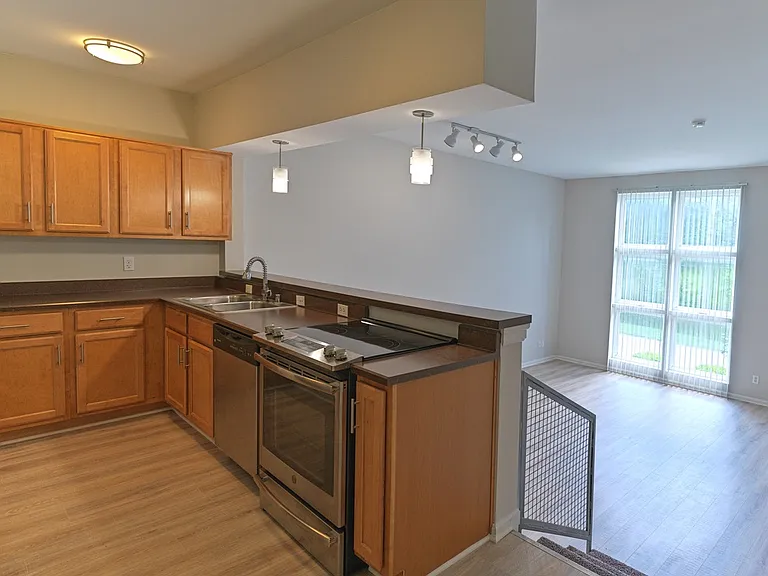 2745 Grinstead Dr #110 — Photo 15