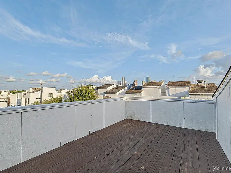 1705 Alamo St — Photo 35