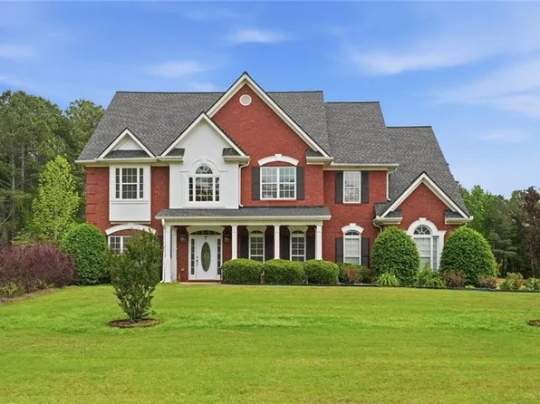 100 Saint Clair Ct, Fayetteville, GA 30214