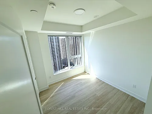 60 Central Park Dr #2504 Photo 1