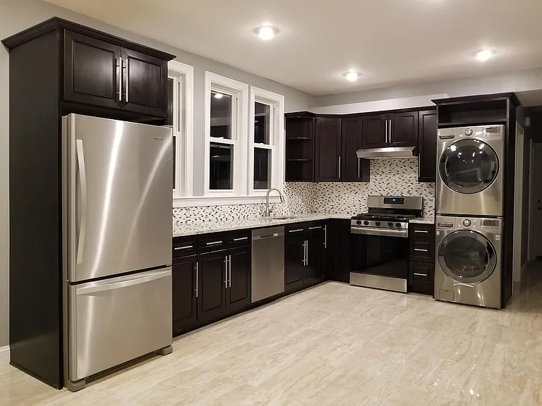13 Spalding St #2 — Photo 1