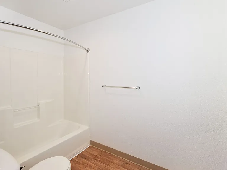 Pleasant Ridge Apartments — Photo 37