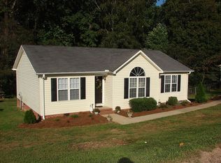 107 E Belvue Rd, Taylors, SC 29687