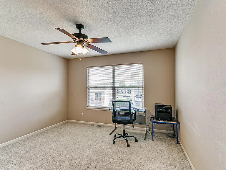 15222 Aurora Cir — Photo 30