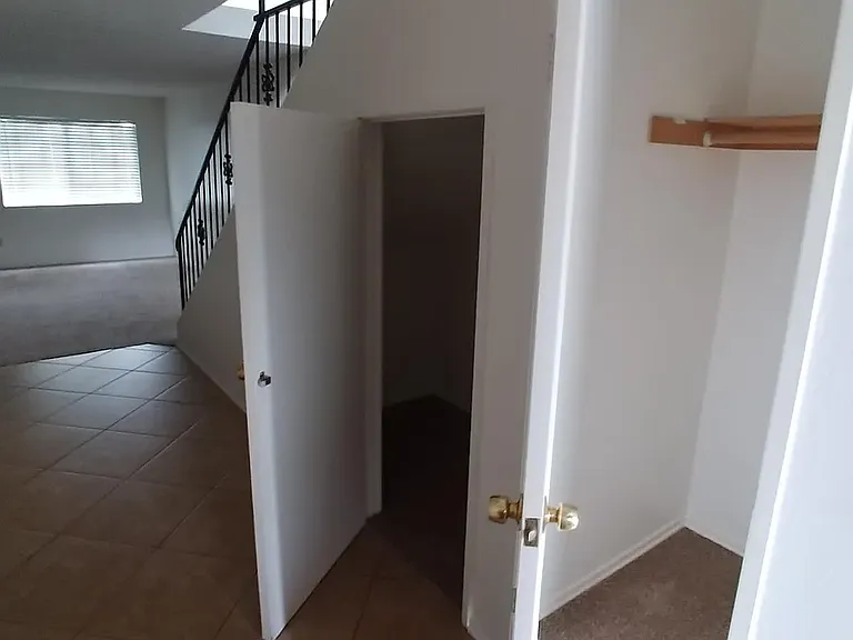 1184 N Escondido Blvd #A — Photo 10