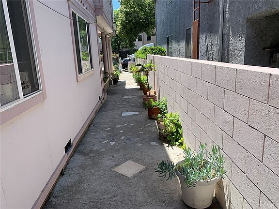 2nd image of 428 N Hollywood Way Unit 202