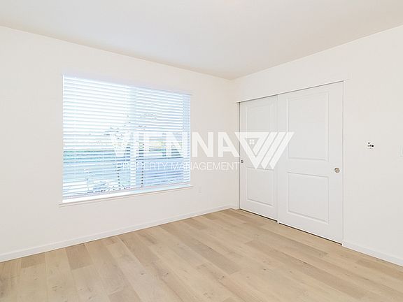 4th image of 7976 Quiet Knolls Dr