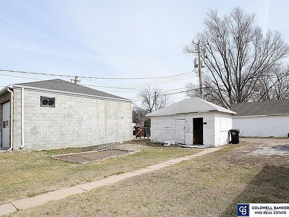 5th image of 1624 N Lincoln Ave
