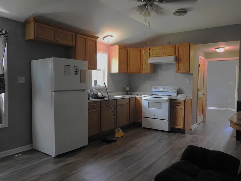 181 Sunrise Ln — Photo 4