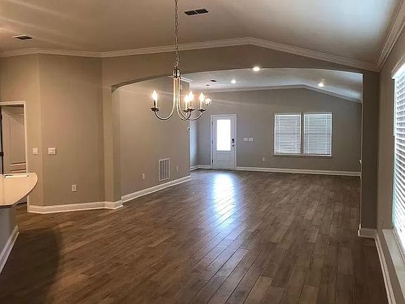 3rd image of 289 Narvarez Ave Floor 32084