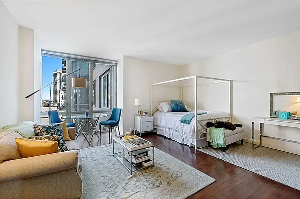 225 East 34th Street #3A
