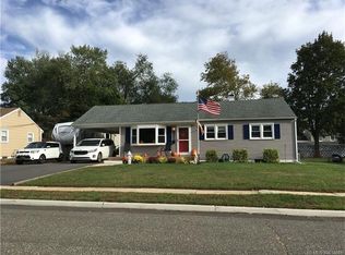 221 Carol Dr, Toms River, NJ 08753