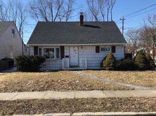 2568 Mariners Ave, Wantagh, NY 11793