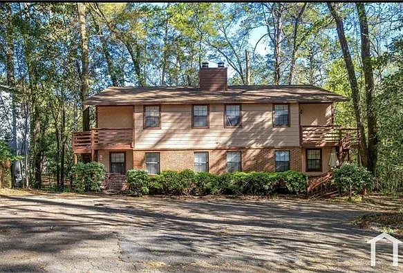 2 bed, 850 sqft, $1,350 — Photo 1