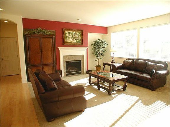 5th image of 4624 210th St SW