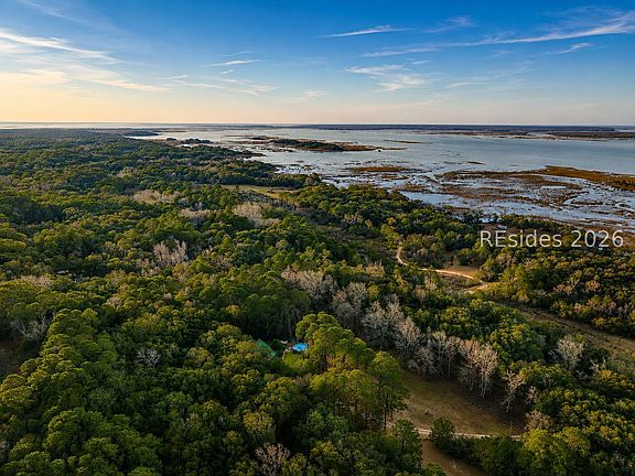 3rd image of 71 Tropicana Rd