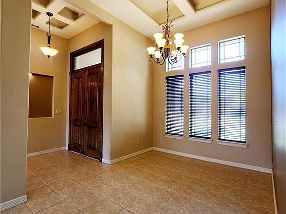 4th image of 4432 Wisteria Ave