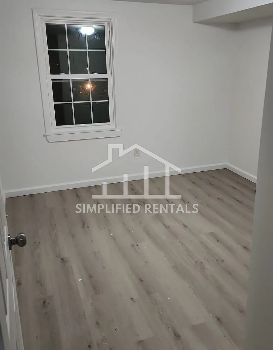 153 Belleville Ave — Photo 3